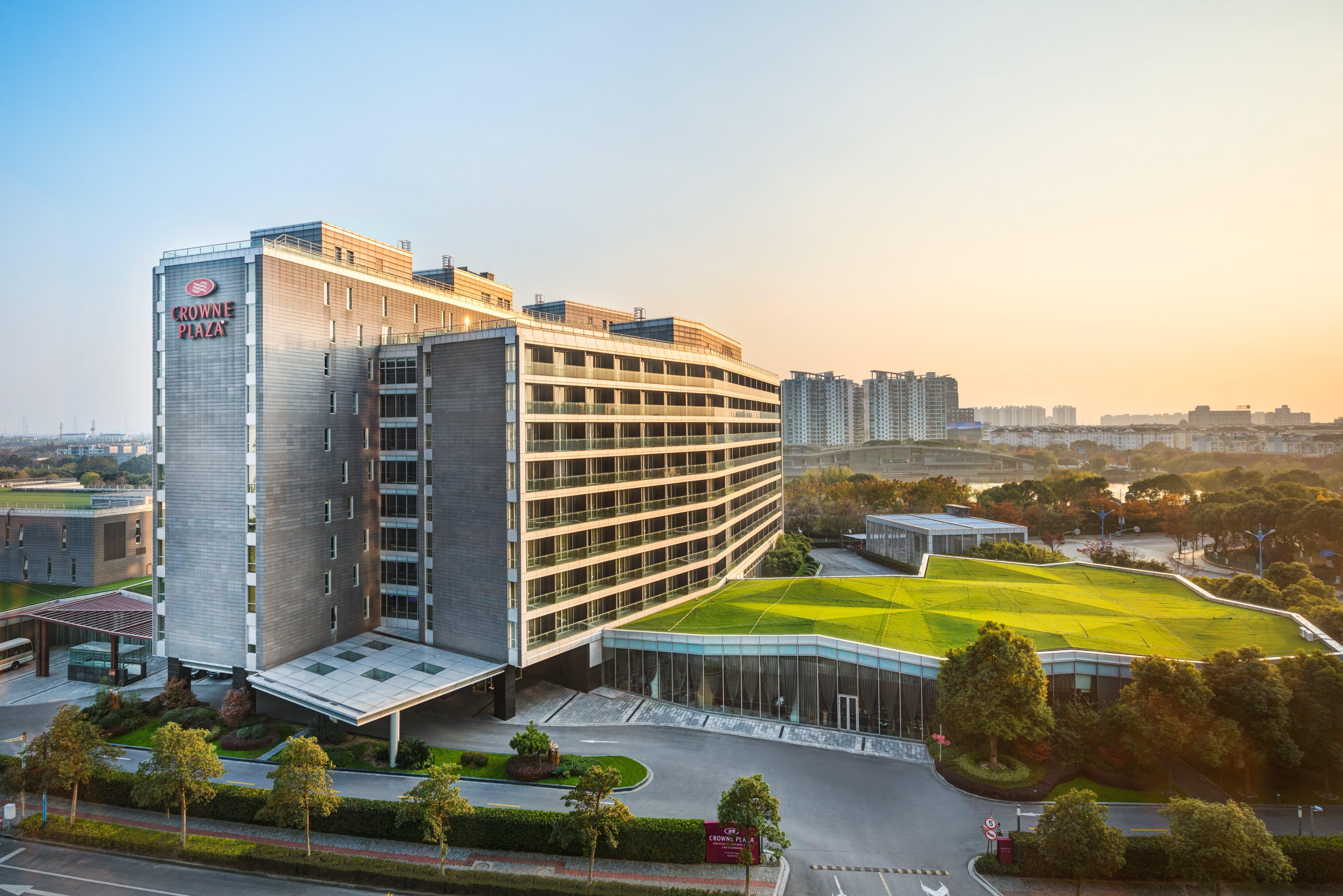 Crowne Plaza Shanghai Xiayang Lake By Ihg Qingpu Exterior photo