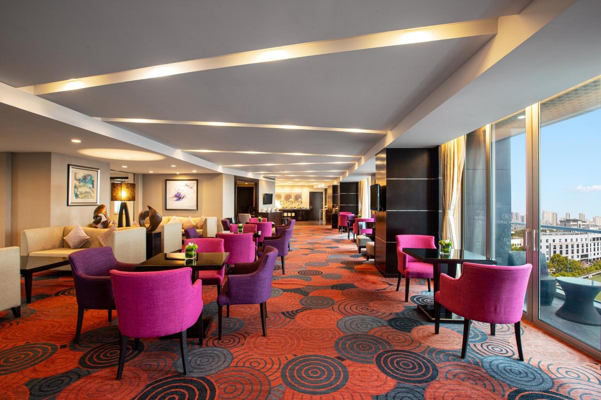 Crowne Plaza Shanghai Xiayang Lake By Ihg Qingpu Exterior photo
